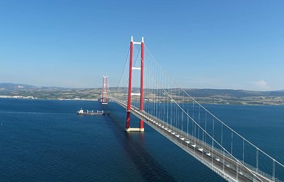 3yıldayaklaşık7milyonaracahizmet