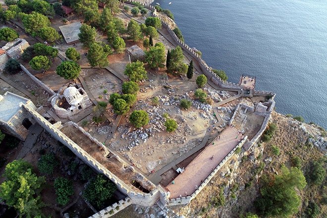 Kadim tarihiyle Alanya Kalesi