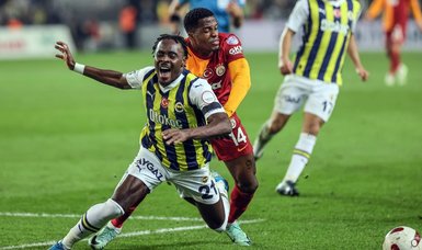 Super Lig derby between Fenerbahçe, Galatasaray ends in goalless draw