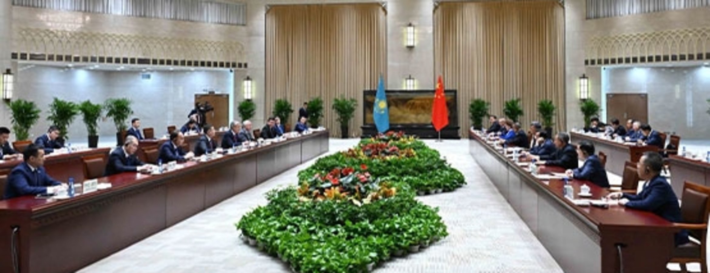 Kazakistan Cumhurbaşkanı Tokayev, Çin’in Sincan Uygur Özerk Bölgesi’ni ziyaret etti