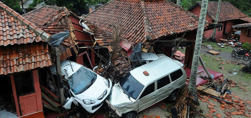 INDONESIAS SUNDA STRAIT TSUNAMI DEATH TOLL REACHES 429