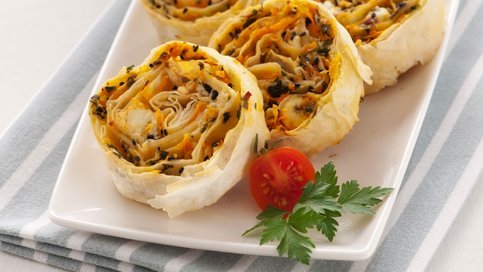 Havuçlu ve Peynirli Rulo Börek