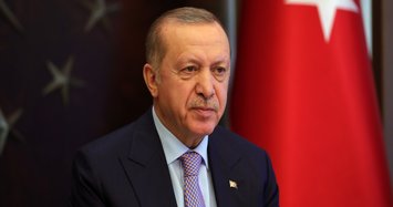 Erdoğan exchanges views with Iraqi premier over COVID-19 pandemic during a phone call
