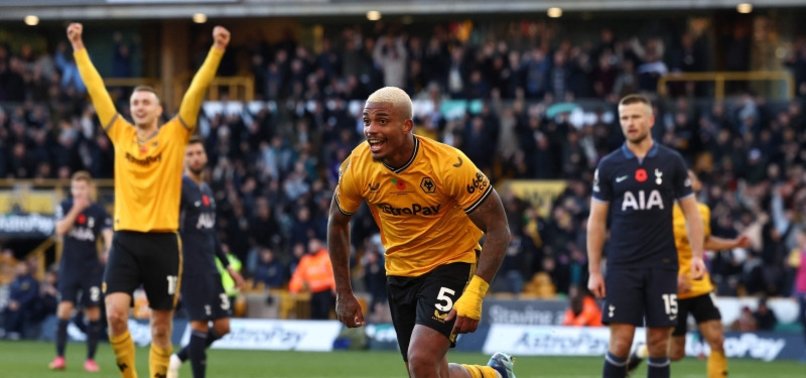WOLVES STUN SPURS 2-1 WITH STOPPAGE-TIME GOALS