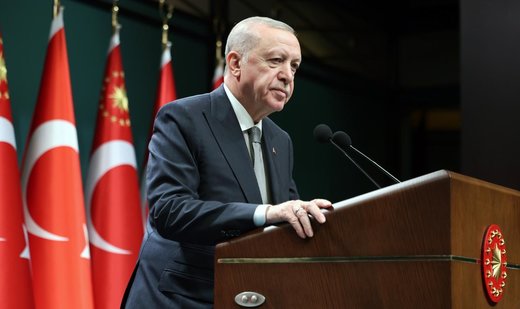 Erdoğan plans talks with Putin and Trump this week