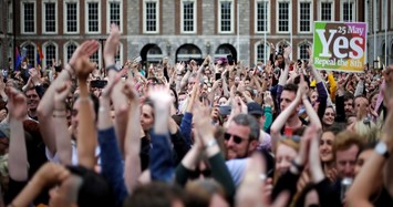 Ireland to loosen abortion law after landslide vote