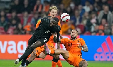 Netherlands snap Germany's winning streak with 1-1 draw