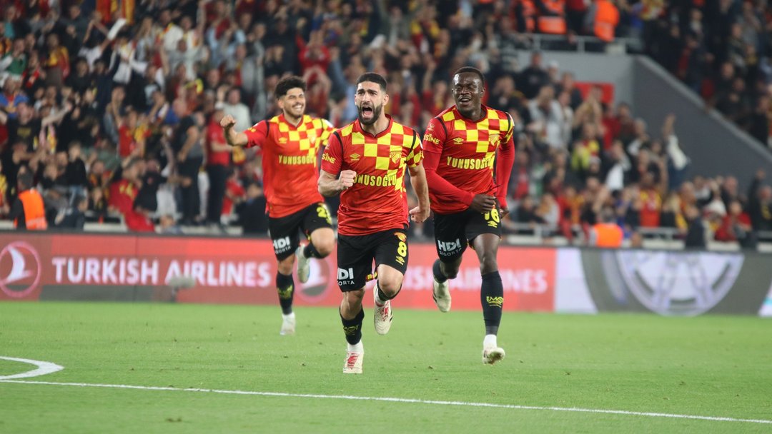 GÖZTEPE: 4  BAŞAKŞEHİR: 1