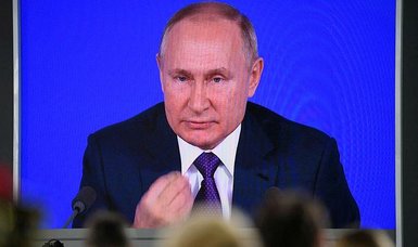Putin hopes Russia will reach COVID-19 herd immunity in 2022