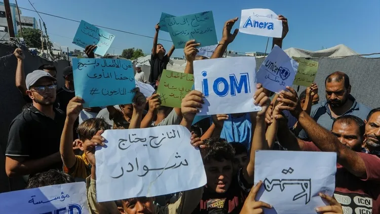 Palestinians in Khan Younis call for urgent aid