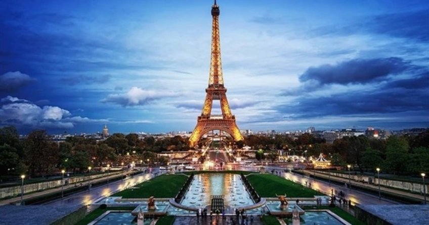 Eyfel Kulesi’nde Macron-Trump zirvesi