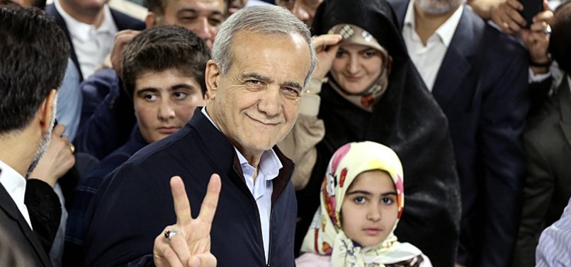 REFORMIST AND HARDLINER HEAD TO RUN-OFF IN IRAN PRESIDENTIAL ELECTION