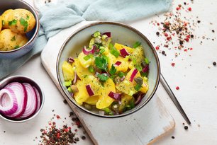 Taze Patates Salatası