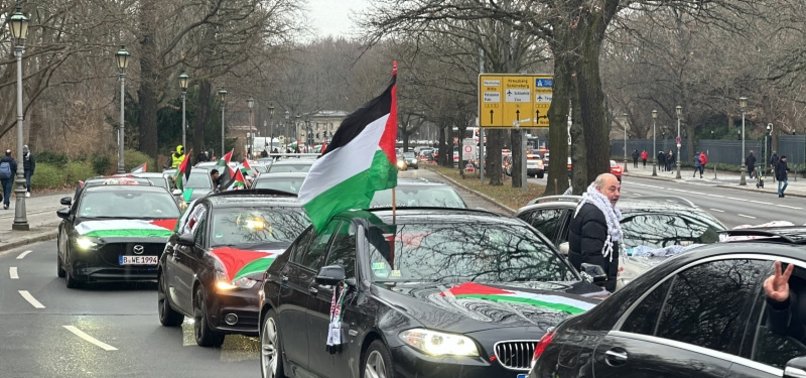BERLIN PROTESTERS FORM MASSIVE VEHICLE CONVOY TO DECRY ISRAEL ATTACKS ON GAZA