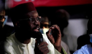 Detained Senegal opposition leader ends hunger strike
