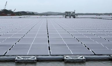 Australian billionaires put more money into $15 bln solar power export project