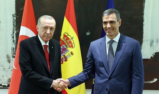 Erdoğan greeted by Spanish premier with ceremonial welcome