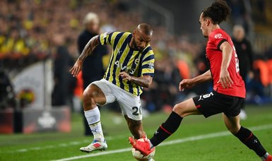 Fenerbahce draws 3-3 with Rennes in Europa League, coming back from 3 down