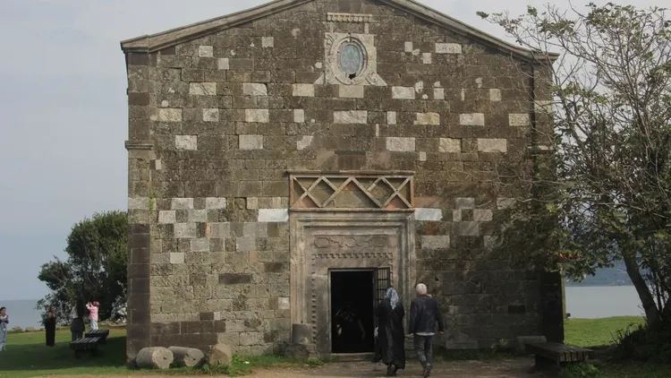 Cape Jason welcomes visitors with its historical and natural beauty