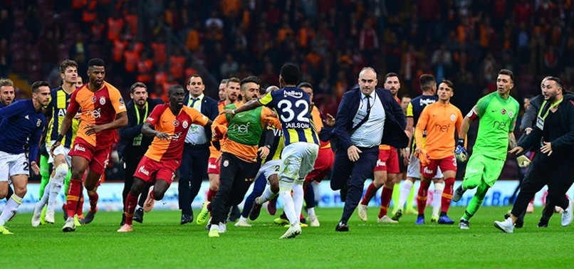 GALATASARAY COACH FATIH TERIM BANNED FROM 7 MATCHES OVER FENERBAHÇE SCUFFLE