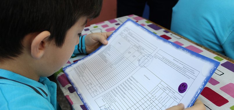 18M SCHOOLCHILDREN RECEIVE REPORT CARDS IN TURKEY