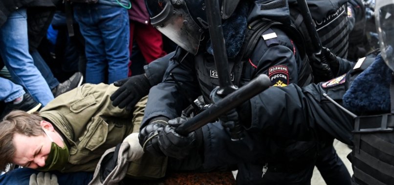 U.S. CALLS ON RUSSIA TO RELEASE DETAINED PRO-NAVALNY PROTESTERS BY CONDEMNING HARSH TACTICS