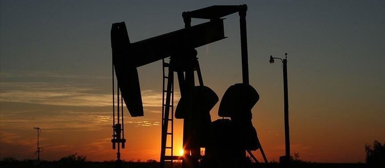 Azerbaycan’da 60 milyon ton rezerve sahip petrol yatağı bulundu