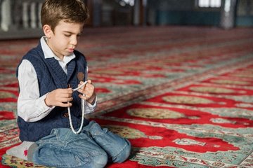 Tesbih namazı nasıl kılınır? Tesbih namazı için hangi hadis vardır?