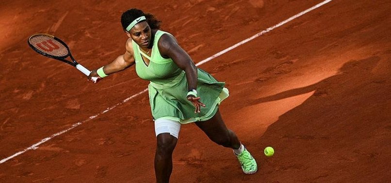 SERENA WILLIAMS LOSES AT FRENCH OPEN; FEDERER WITHDRAWS