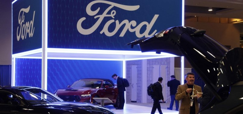 FORD RECALLS 382,000 U.S. VEHICLES FOR REAR CAMERA DISPLAY FAILURE