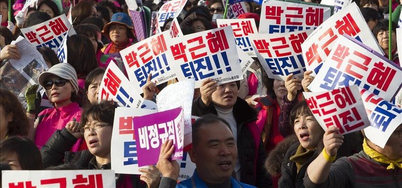 KEY FIGURE IN S.KOREAN SCANDAL FACES LIFE IN PRISON