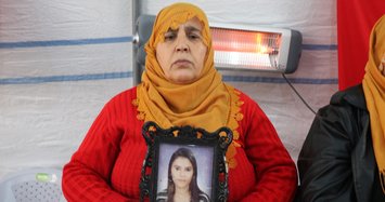 Surrendered YPG/PKK terrorist reunites with mother