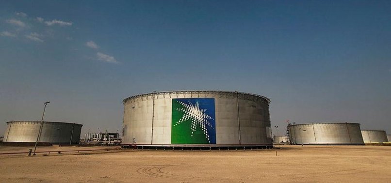 SAUDI ARAMCO PROSPECTUS FLAGS RISKS, GIVES FEW DETAILS ON IPO SIZE