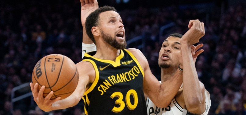 STEPHEN CURRY 35, WARRIORS EXTEND SPURS SKID TO 11