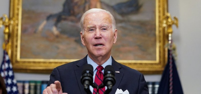 BIDEN SAYS PUTIN TRYING TO FIND OXYGEN WITH TRUCE PROPOSAL