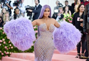 Kylie Jenner hastaneye kaldırıldı