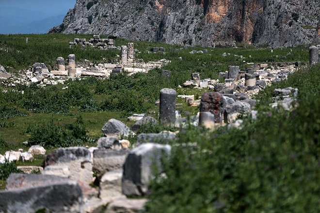 ANAVARZA ANTİK KENTİ