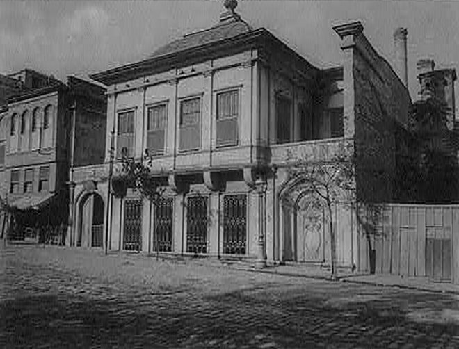 Osmanli Nin Ilk Kiz Ogretmen Okulu Darulmuallimat Fikriyat Gazetesi