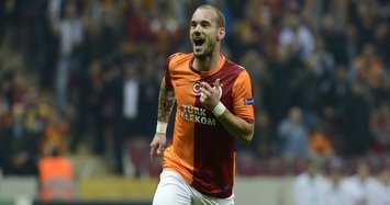 Dutch hero Wesley Sneijder announces retirement from football