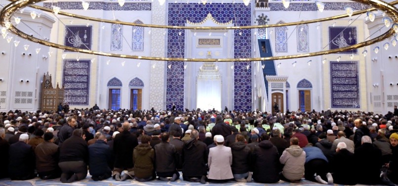 FIRST EVER PRAYER HELD AT TURKEY’S LARGEST MOSQUE IN ISTANBUL