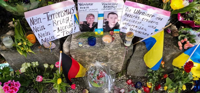 KIEV SAYS TWO UKRAINIANS KILLED IN SOUTHERN GERMANY WERE ARMY MEMBERS