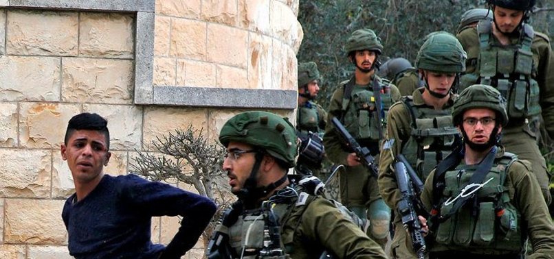 ISRAELI ARMY DETAINS 4 PALESTINIANS IN WEST BANK RAIDS