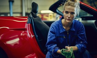 Direksiyonda kadınlar var