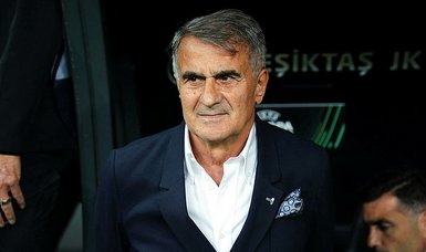 Beşiktaş head coach Şenol Güneş leaves club after home loss in European campaign