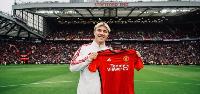 Rasmus Hojlund joins Manchester United