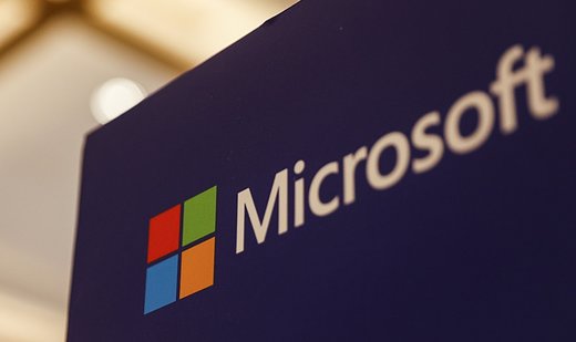 Microsoft promotes new tools for making AI software