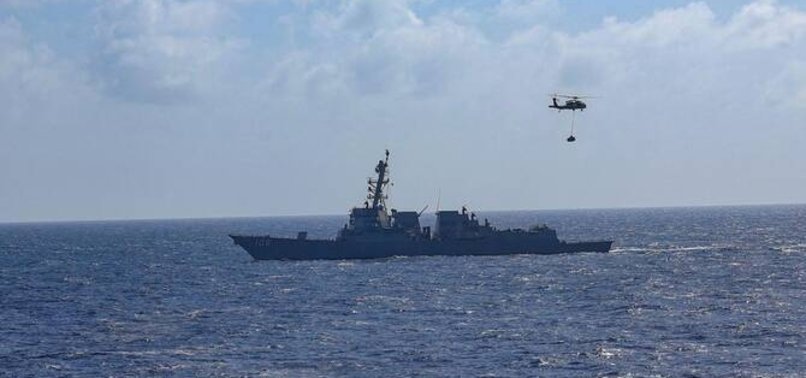 US WARSHIPS ARRIVE OFF COAST OF HAITI