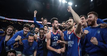 Anadolu Efes advances to Euroleague Final Four