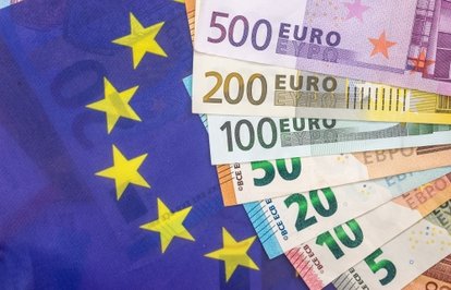 ahrefindexeurobolgesiclasstkktLnktargetblankEuroBölgesiaiçinenflasyontahminleriyenidenyükseldi