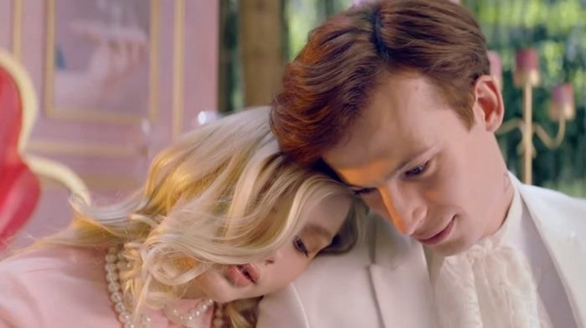 aleyna tilki den yaza yakisan bir sarki nasilsin askta turkuvaz radyolar